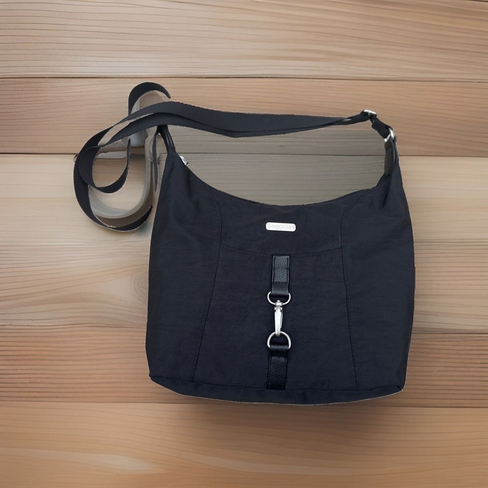 Baggallini Black Nylon Hobo Crossbody Journey Shoulder Bag